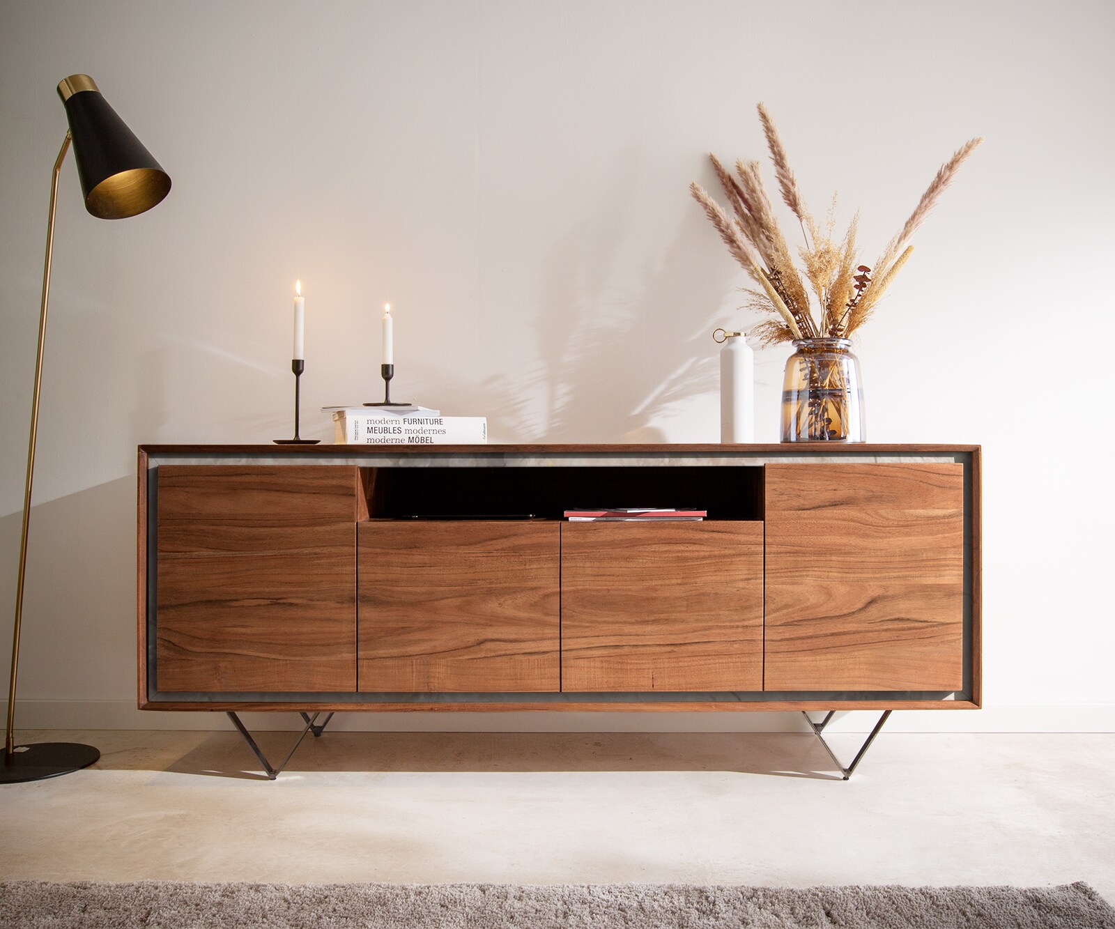 Komoda Stonegrace 175 cm akacja brązowa fornir kamienny 4 drzwi 1 przegroda nóżki V czarne 2