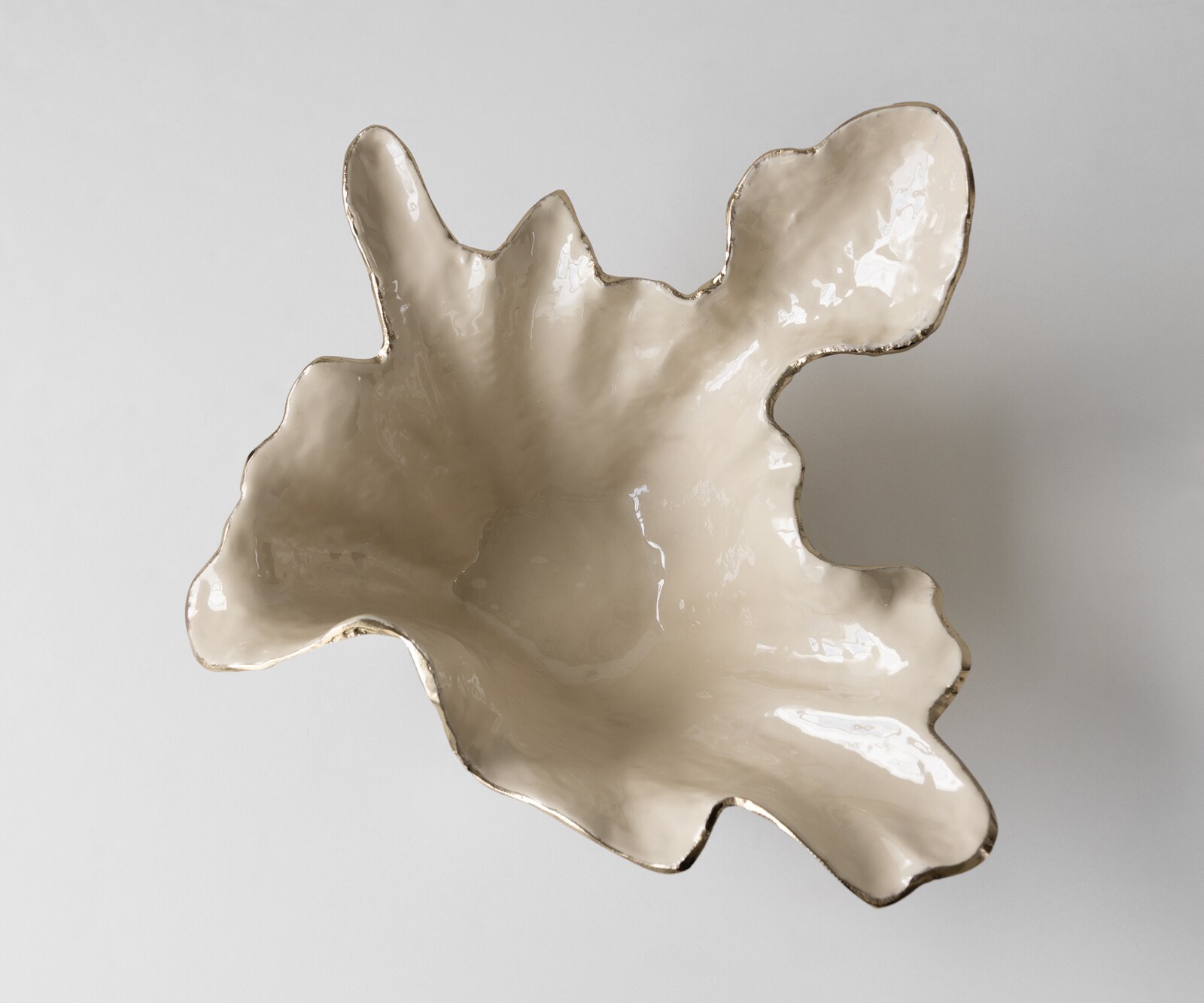 Misa Liora dł. 52 x szer. 51 x wys. 21 cm aluminium Champagner Ivory ręcznie robiona 1