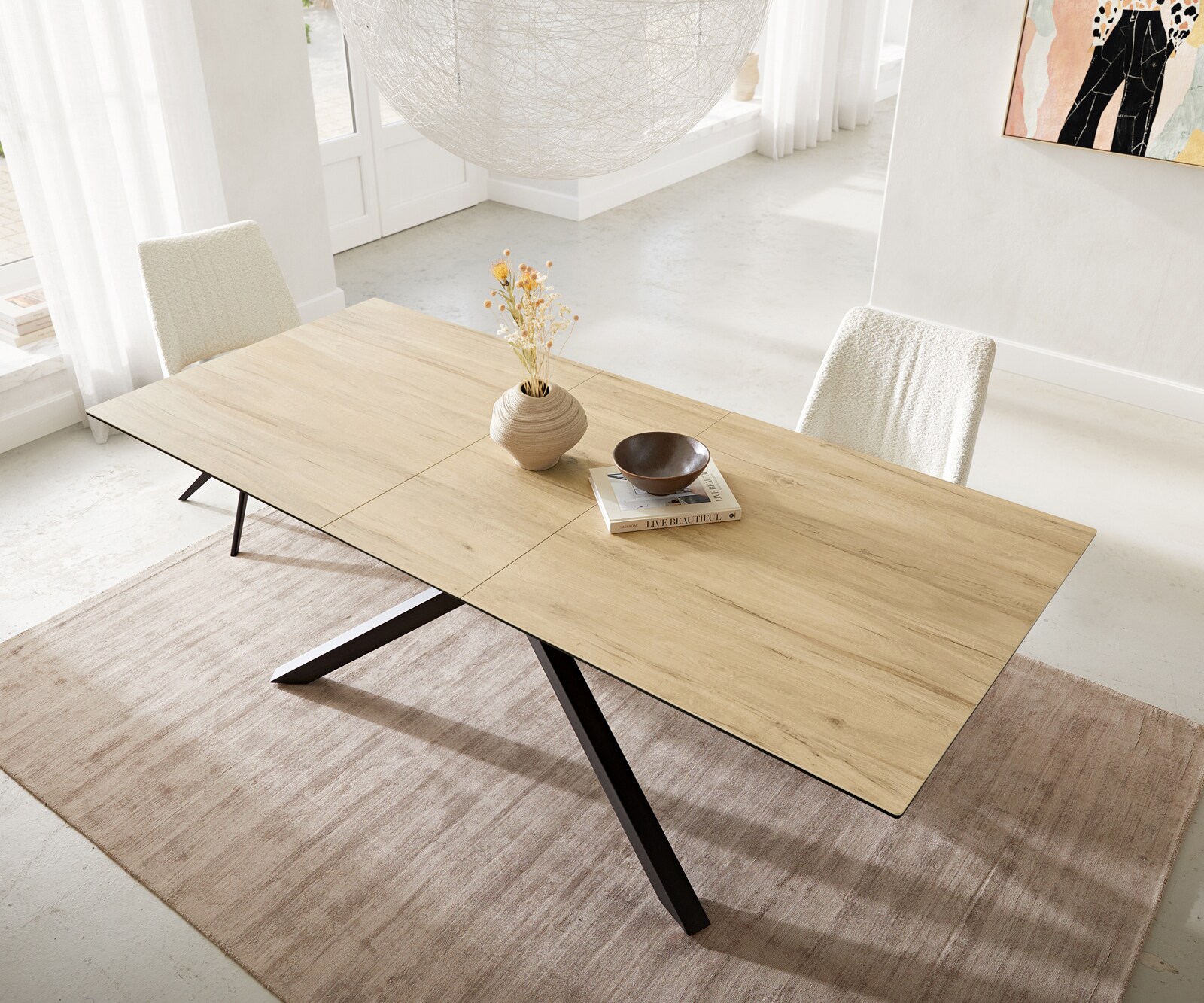 Stół do jadalni Edge 180-220x100 cm ceramika Laminam® Sabbia kolor dębu rama Cross czarna rozkładany 4