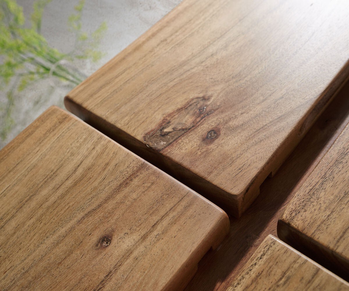 Komoda Live-Edge 147 cm akacja naturalna 3 drzwi 3 szuflady 6