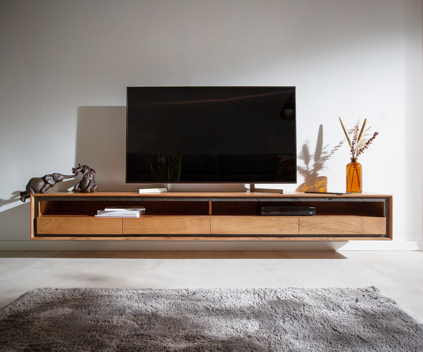 Szafka RTV Stonegrace 240 cm akacja naturalna 2 przegrody 4 szuflady fornir kamienny podwieszana 1