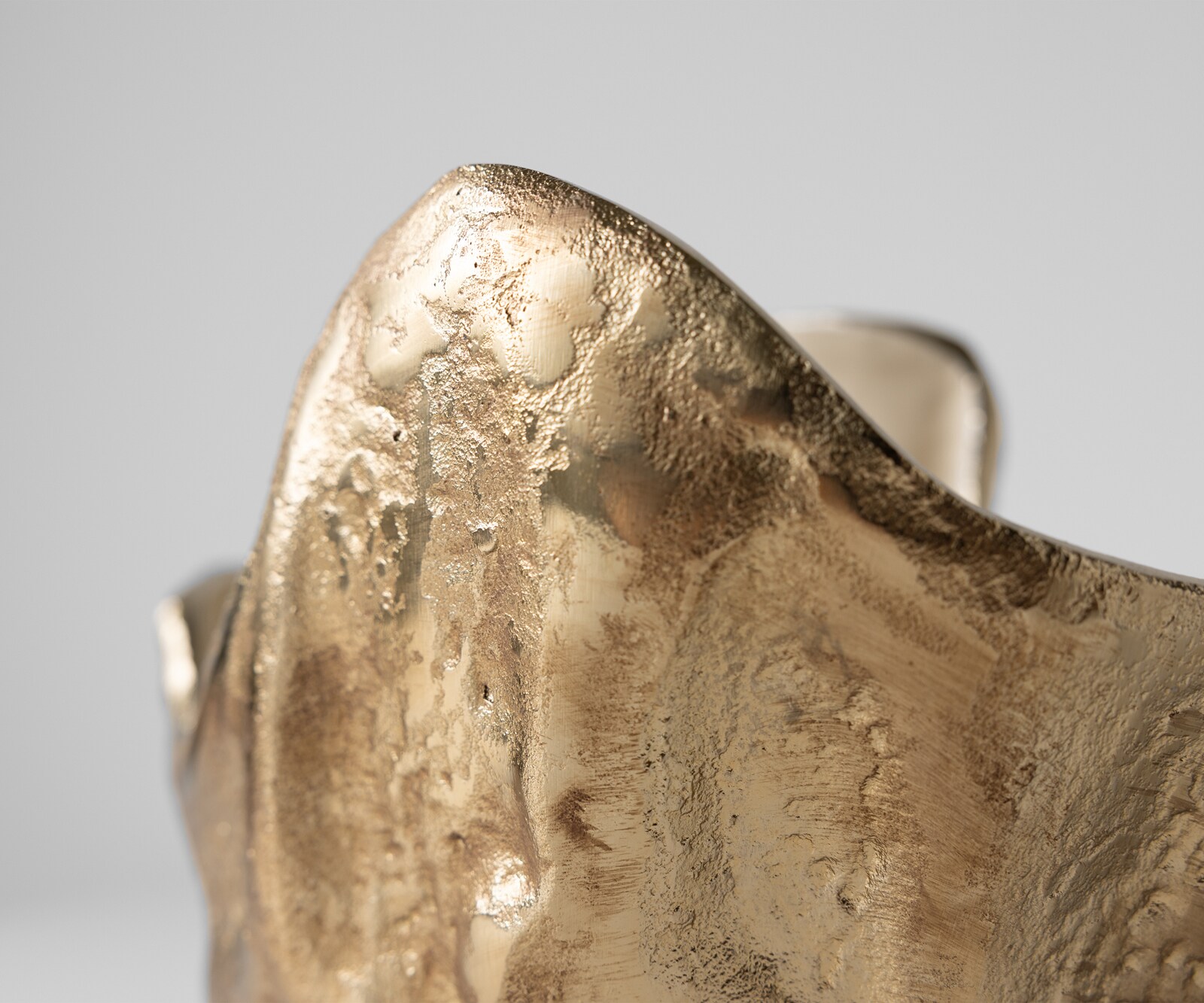 Misa Valena dł. 33 x szer. 20 x wys. 22 cm aluminium Champagner Ivory ręcznie robiona 5