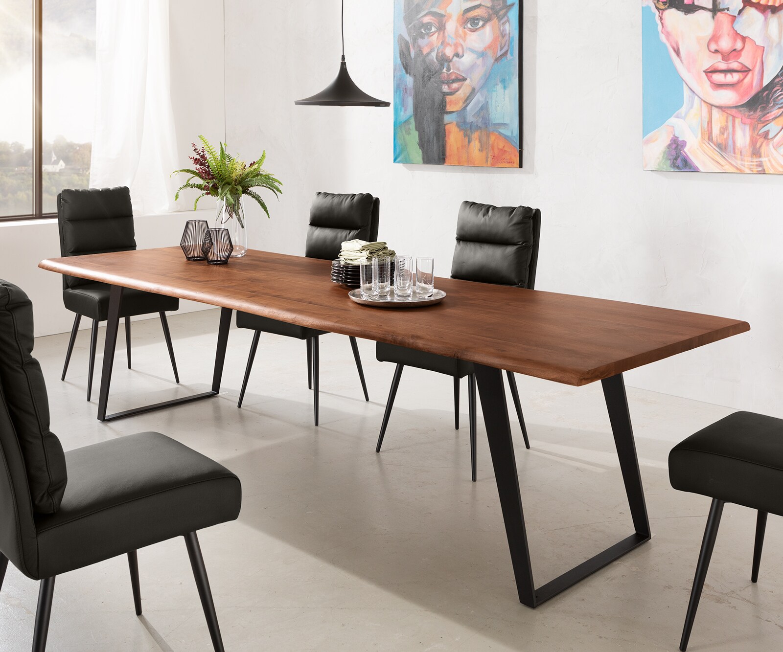 Stół do jadalni Edge 300x100cm akacja brązowa metal pochylona rama live-edge