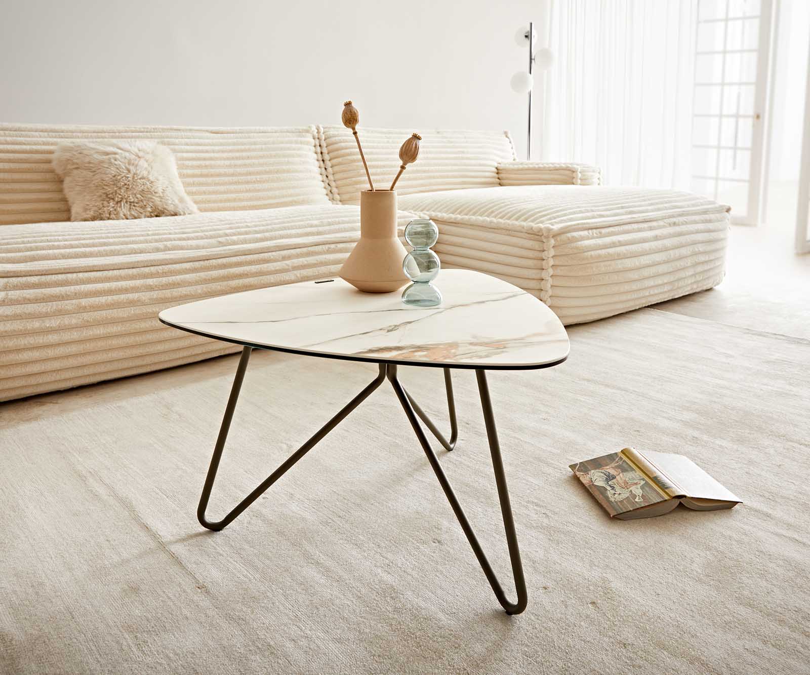 Stolik kawowy Ekrem 88x85cm ceramika Calacatta Luxe biało-złoto-szara nóżki Hairpin metal kolor tytanowy 2