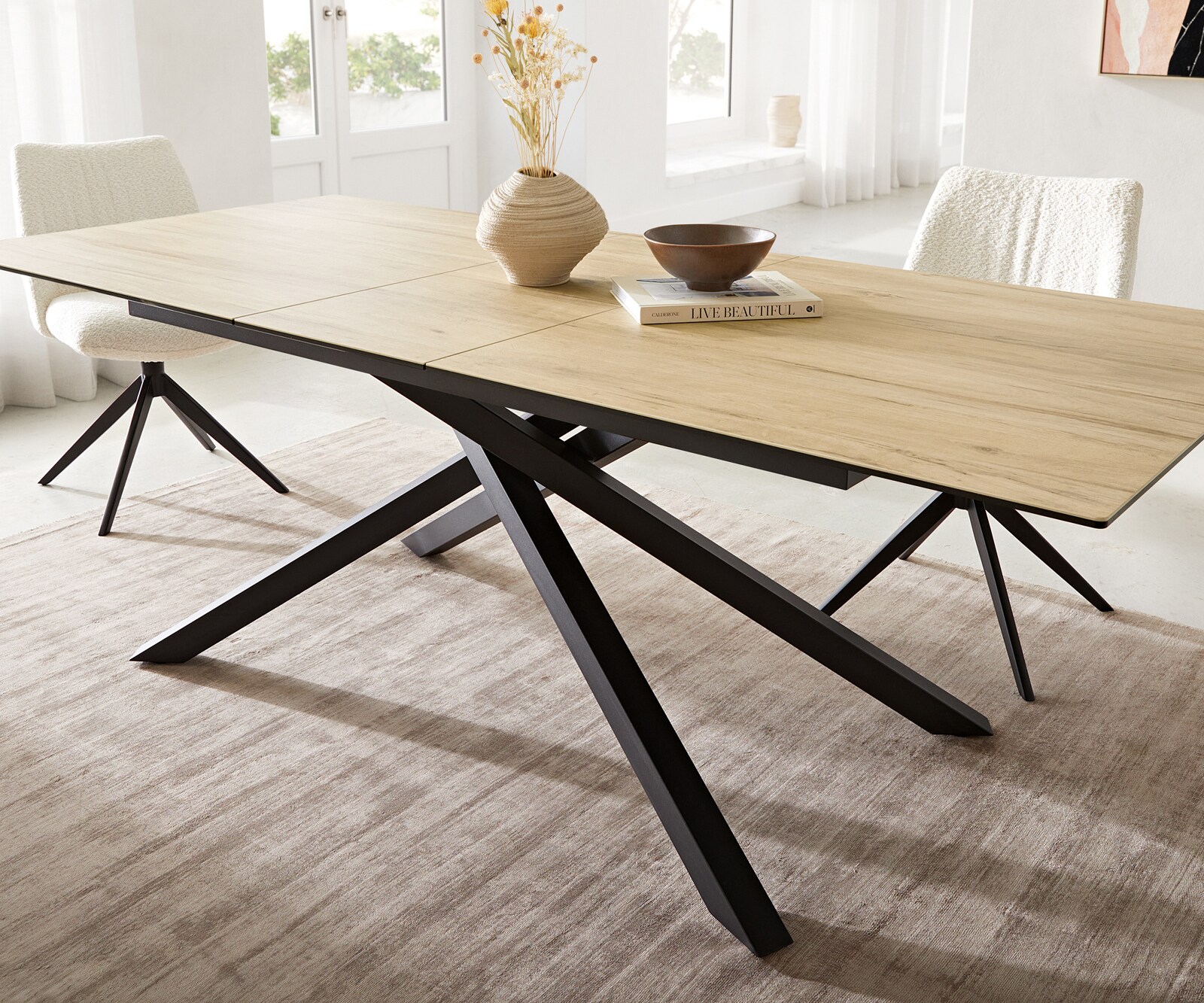 Stół do jadalni Edge 180-220x100 cm ceramika Laminam® Sabbia kolor dębu rama Cross czarna rozkładany 7