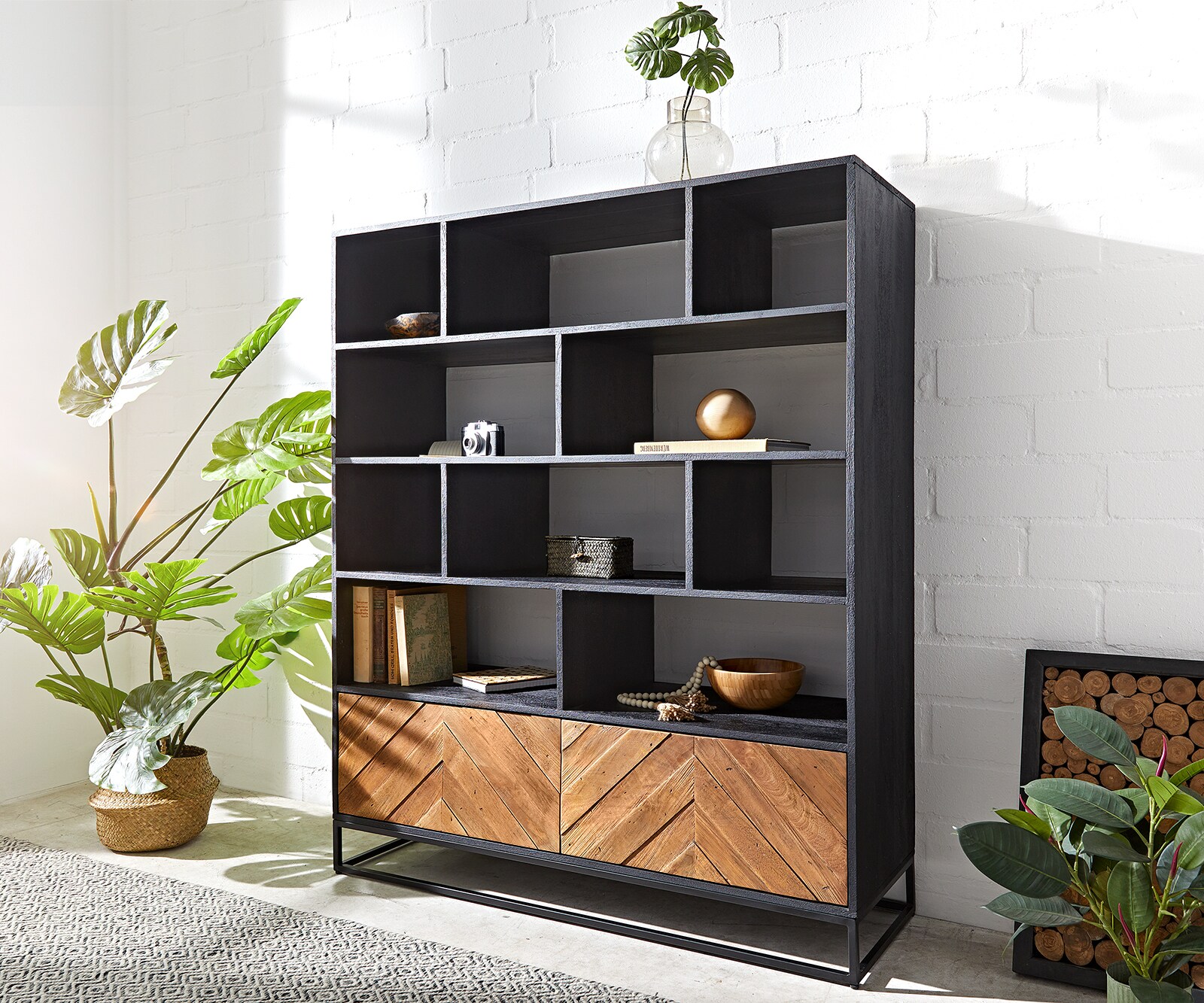 Kredens Famke 120 cm mango drewno tekowe 10 przegród 2 drzwi