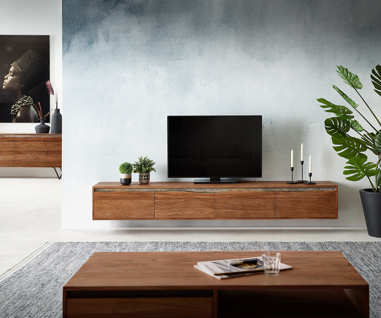 Szafka RTV Stonegrace 220 cm akacja brązowa live-edge 4 drzwi podwieszana 1