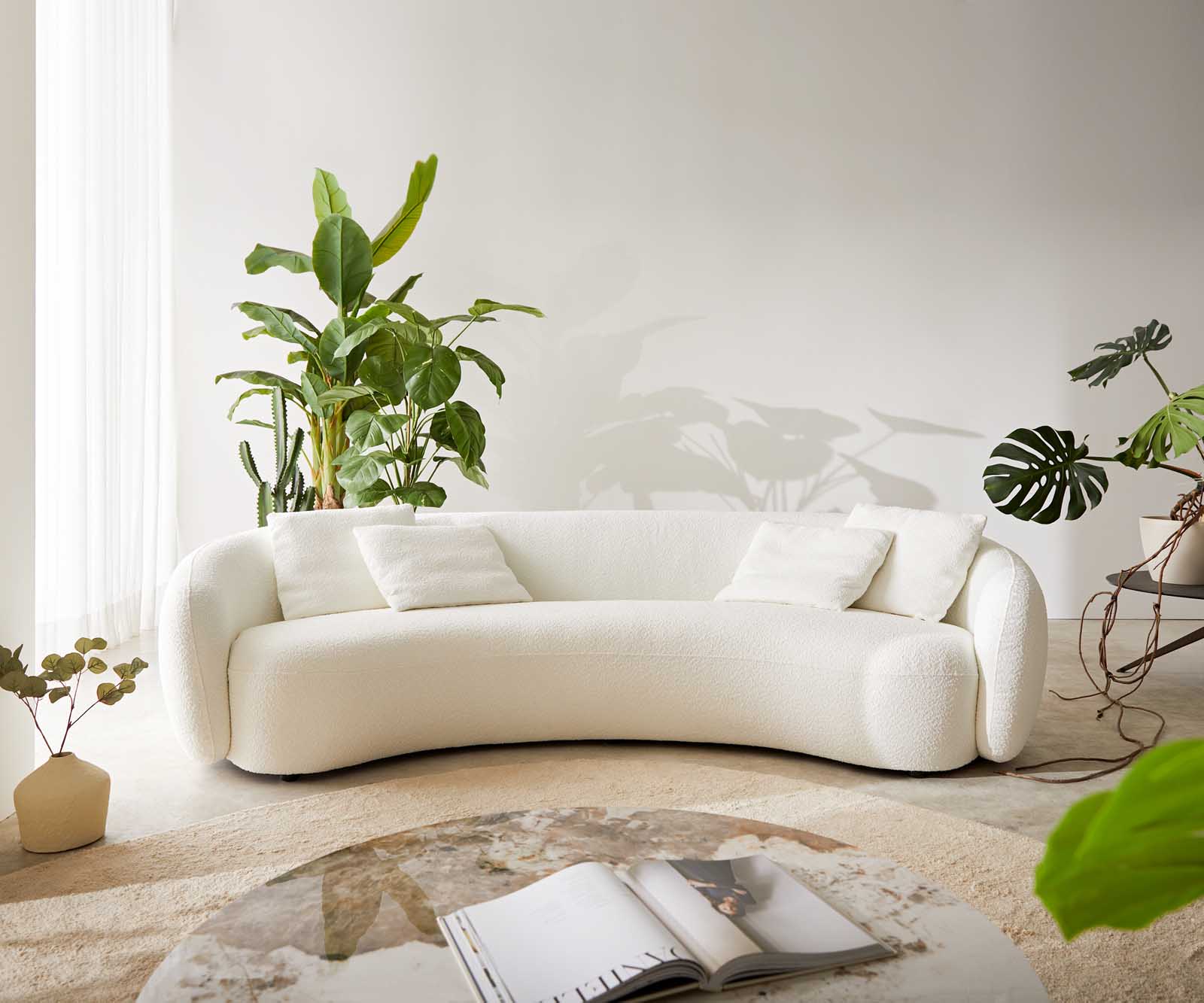 Sofa 3-osobowa Larna 260x120 cm bouclé kremowo-biały