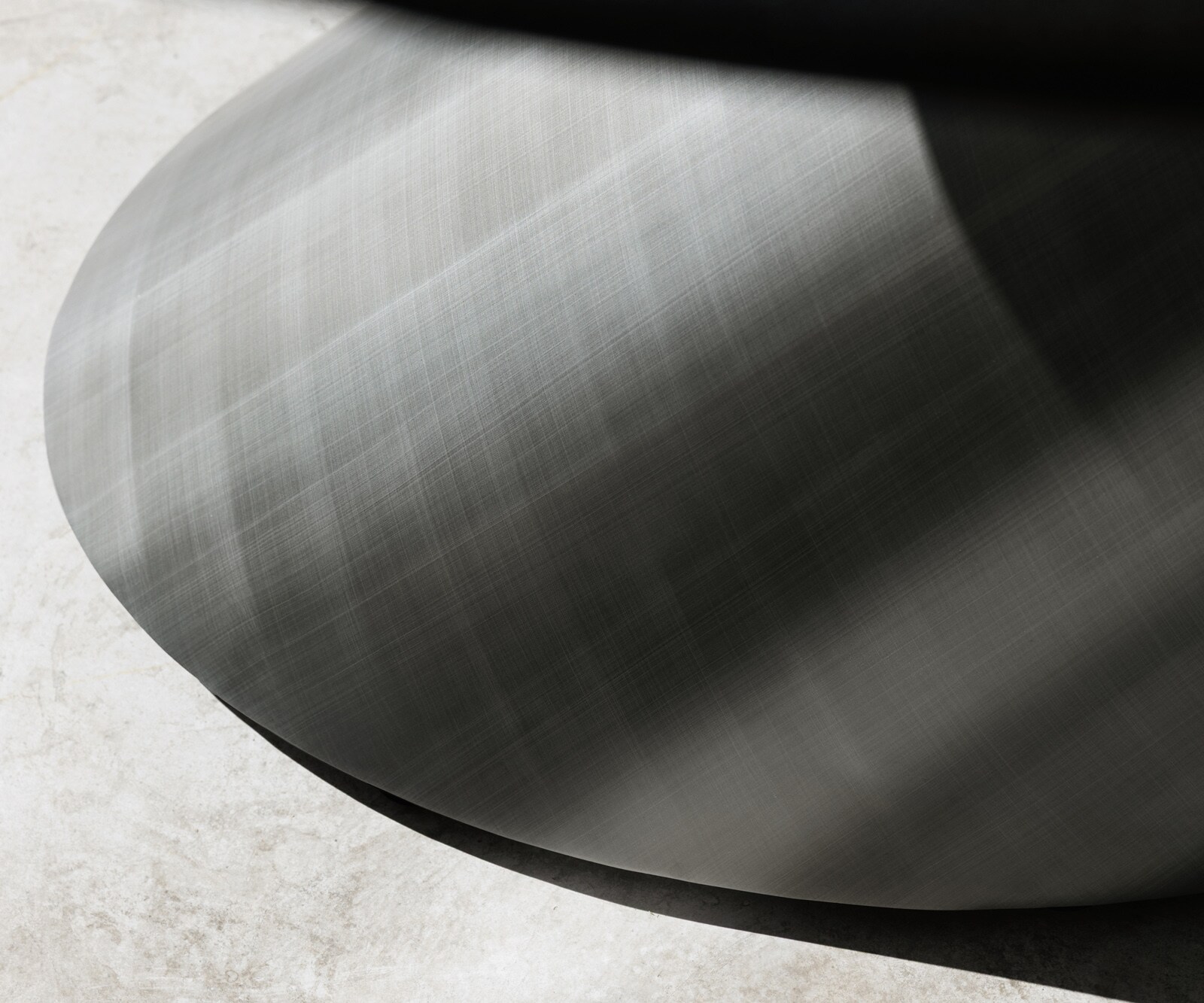 Stół do jadalni Edge 300x100x4cm dąb naturalny rama Cono metaliczny srebrny live-edge 5