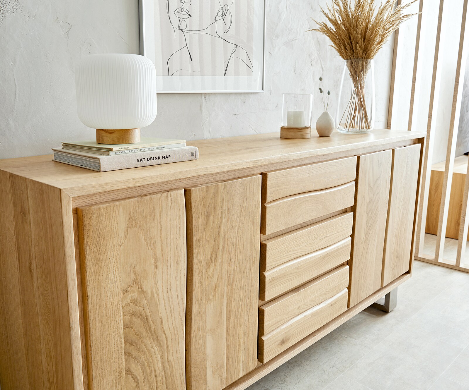 Komoda Live-Edge 170 cm dąb naturalny 3 szuflady 4 drzwi 1