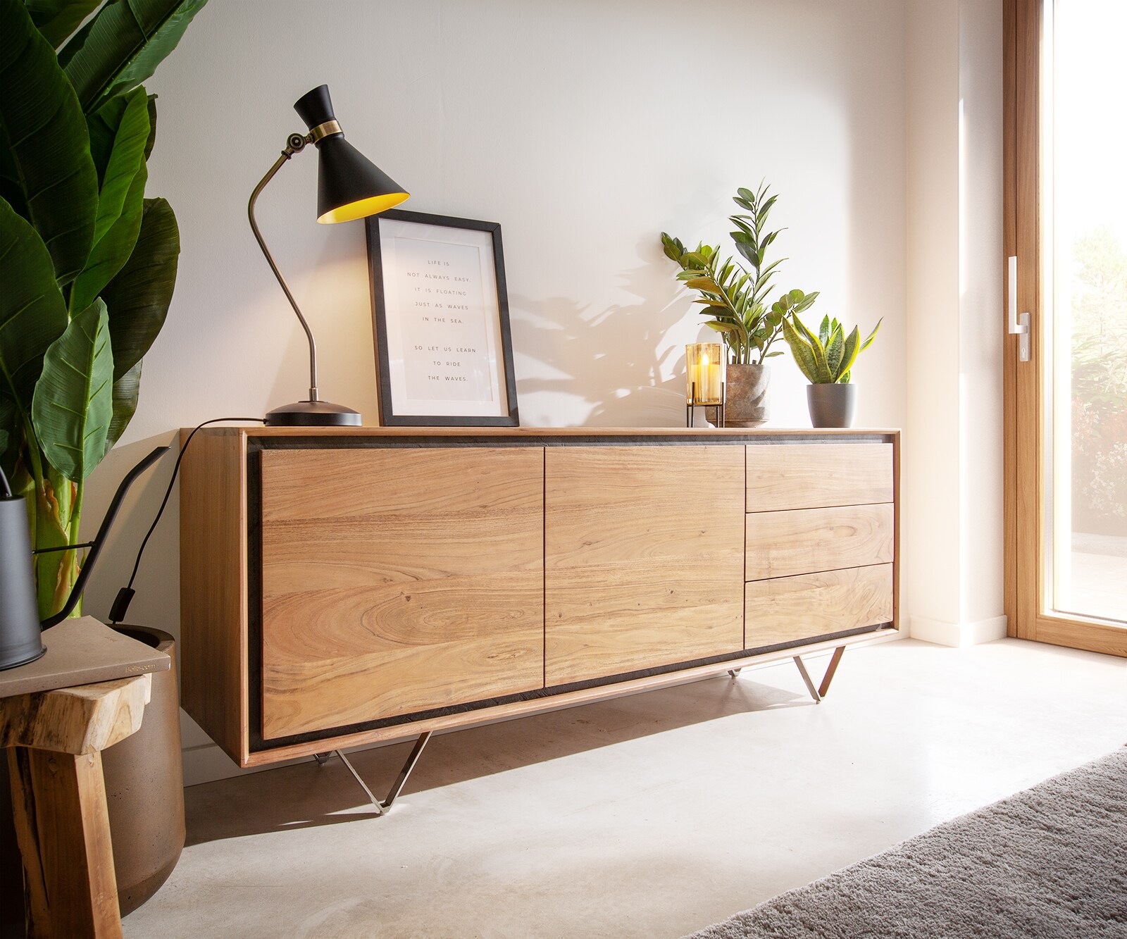 Komoda Stonegrace 200 cm akacja naturalna 4 drzwi fornir kamienny nóżki V 2
