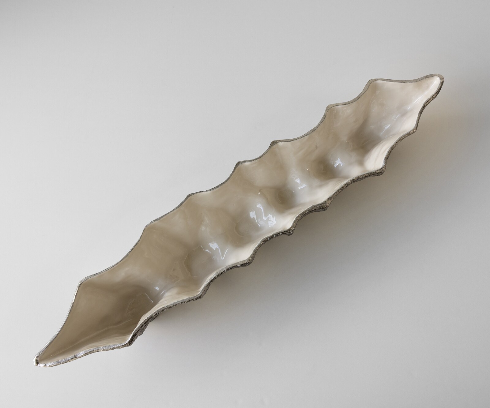 Misa Riffa dł. 100 x szer. 19 x wys. 15 cm aluminium Platin Opal ręcznie robiona 3