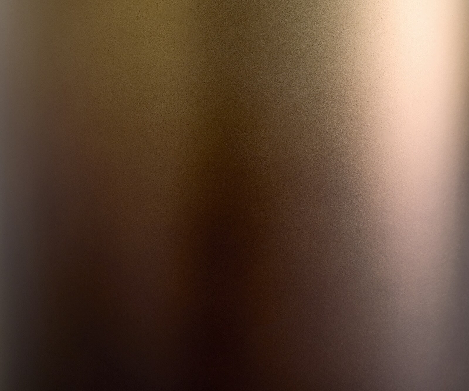 Stół do jadalni Adenza okrągły 140x140cm akacja naturalna metal Gold Fusion Finish 5
