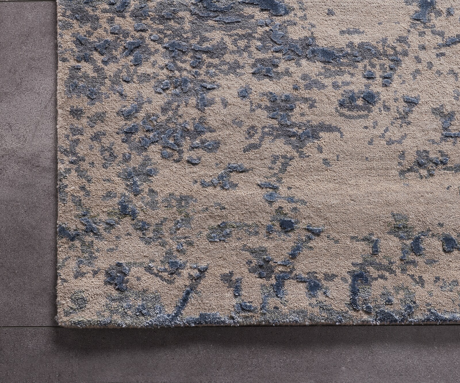 Dywan Project Error ESK-430 ręcznie tkany 360x450 cm szaro-brązowy/niebieski od Jaipur Rugs (V-075861) 3