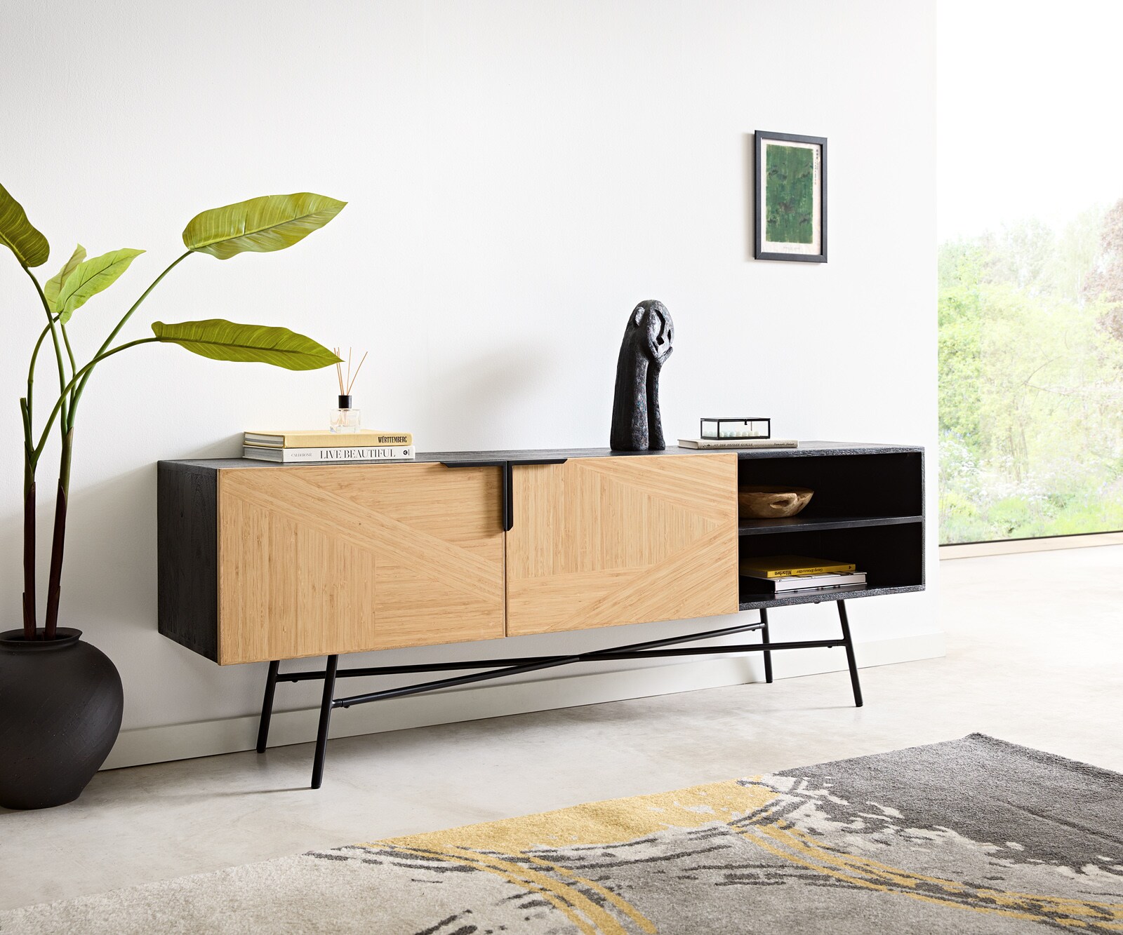 Komoda Mikkusu 175 cm bambus naturalny mango czarne 2 drzwi 2 wnęki czarny metal 1