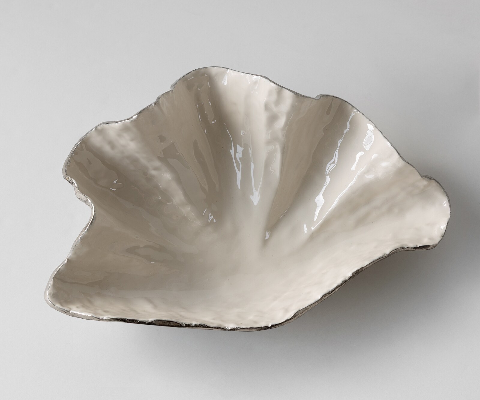 Misa Aurelia dł. 46 x szer. 31 x wys. 15 cm aluminium Platin Opal ręcznie robiona 4