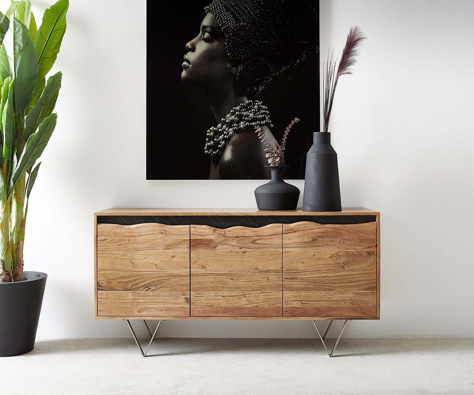 Komoda Stonegrace 147x45 cm akacja naturalna 3 drzwi live-edge 1