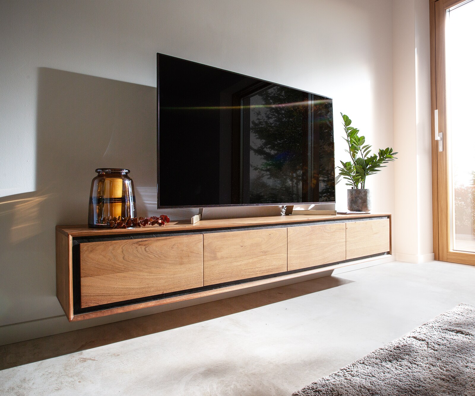 Szafka RTV Stonegrace 200 cm akacja naturalna 4 drzwi fornir kamienny podwieszana