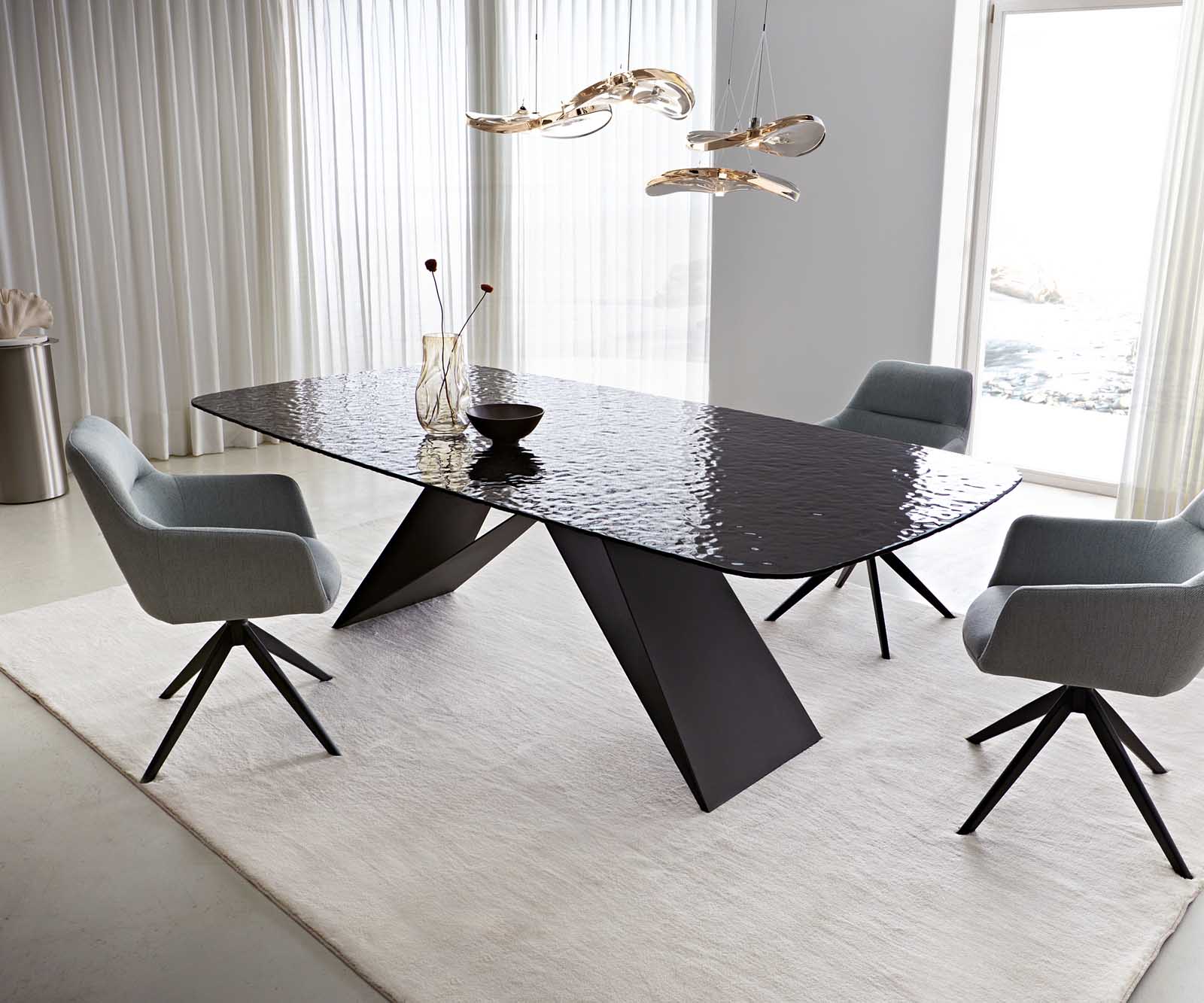 Stół do jadalni Edge kształt beczki 240x120cm szkło reliefowe czarne efekt 3D rama V metal czarna 2