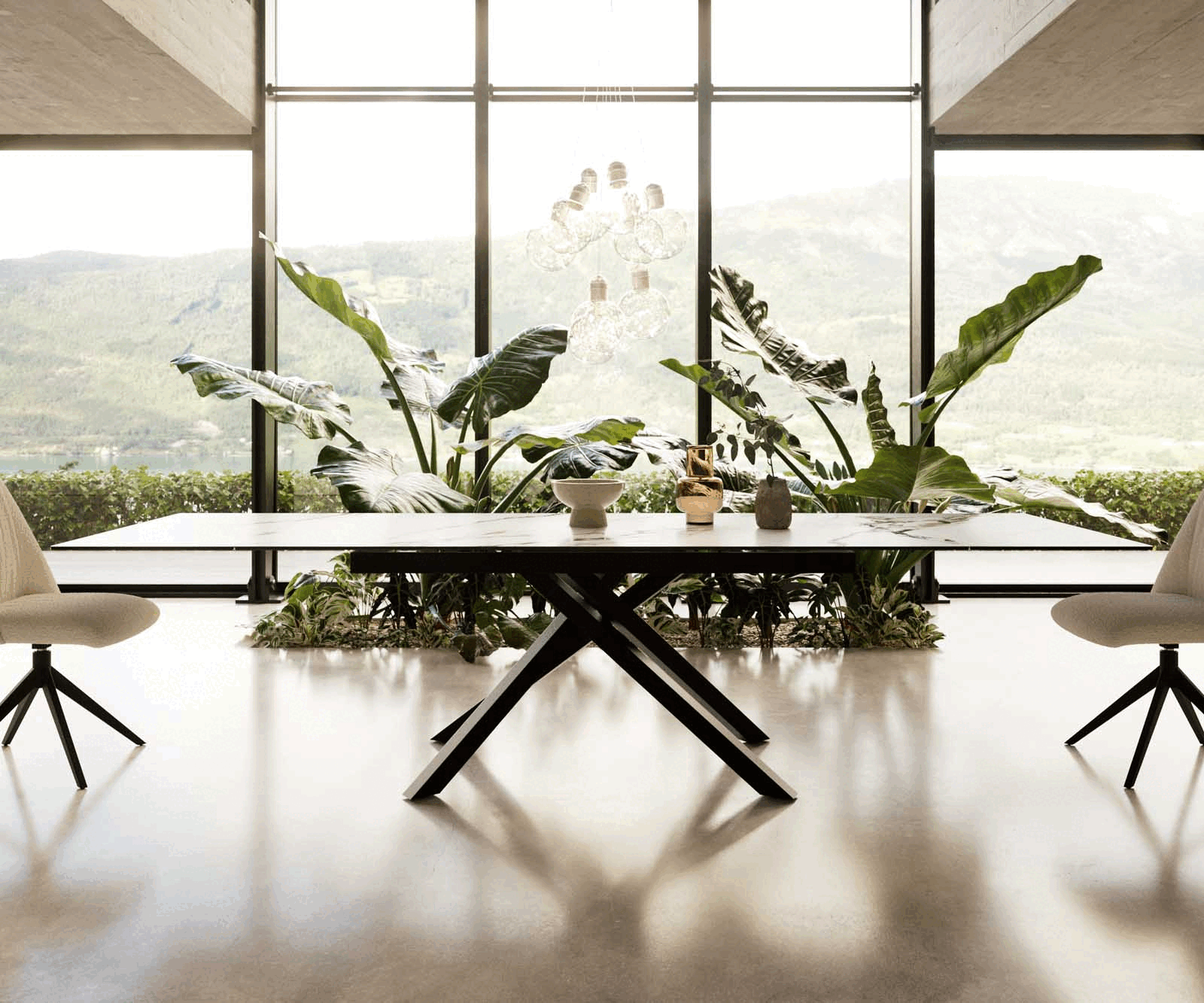 Stół do jadalni Edge 200-300x100 cm ceramika Calacatta Luxe biało-złoto-szary rama Cross czarna rozkładany 1