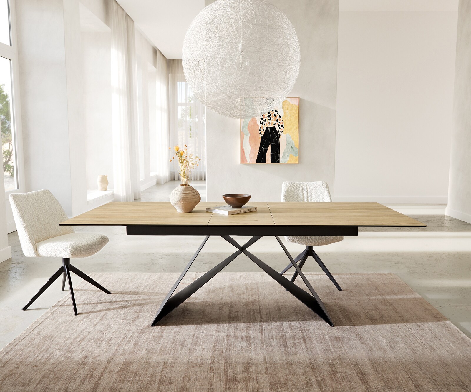 Stół do jadalni Edge 180-220x100 cm ceramika Laminam® Sabbia kolor dębu rama V metal czarna rozkładany