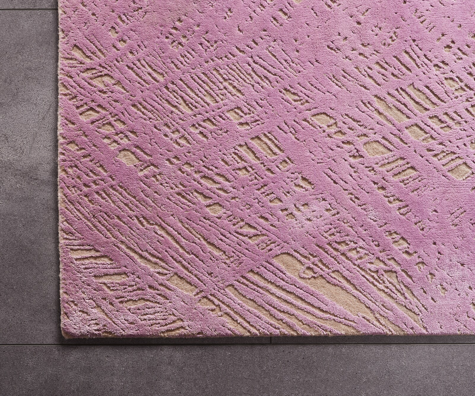 Ręcznie tkany dywan Free Verse 170x240 cm kremowy od Jaipur Rugs 3