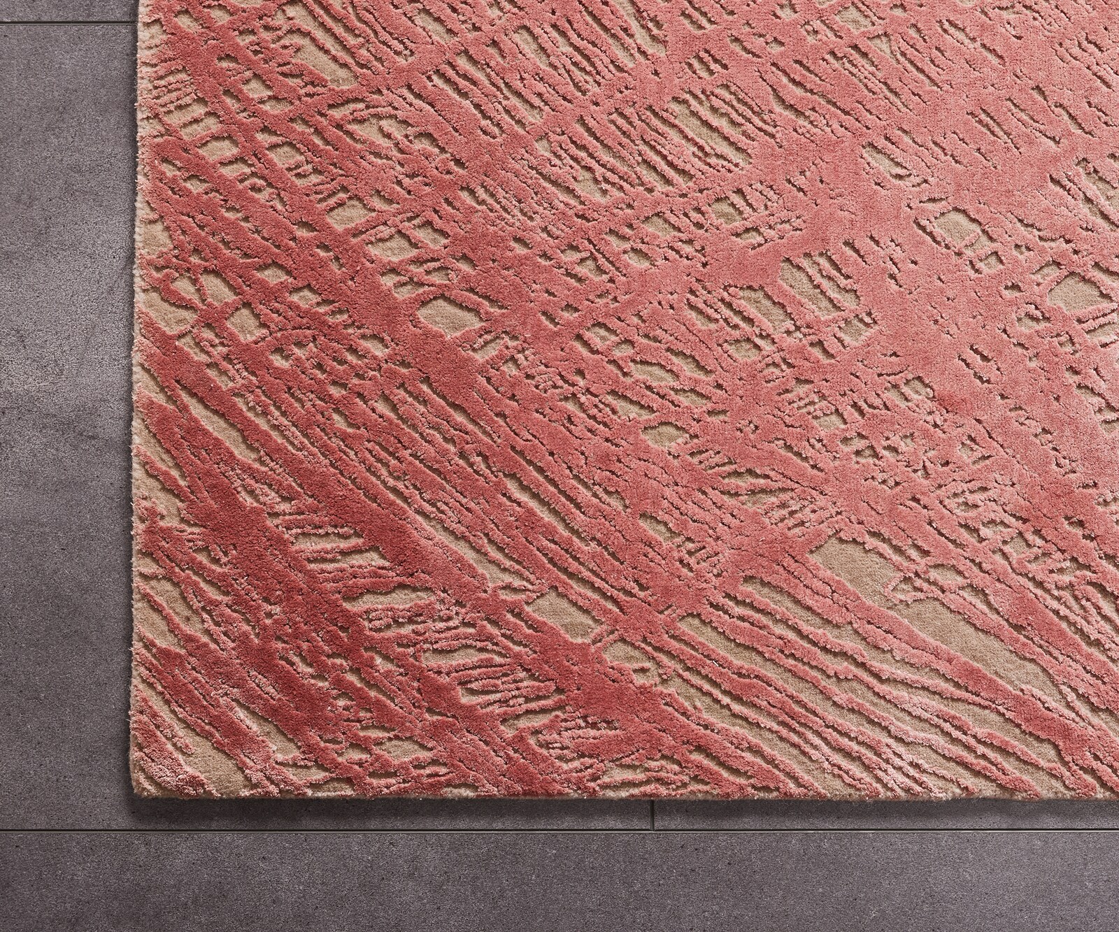 Dywan Free Verse QM-951 ręcznie tkany 240x300 cm beżowy/różowy od Jaipur Rugs (T-033235) 3