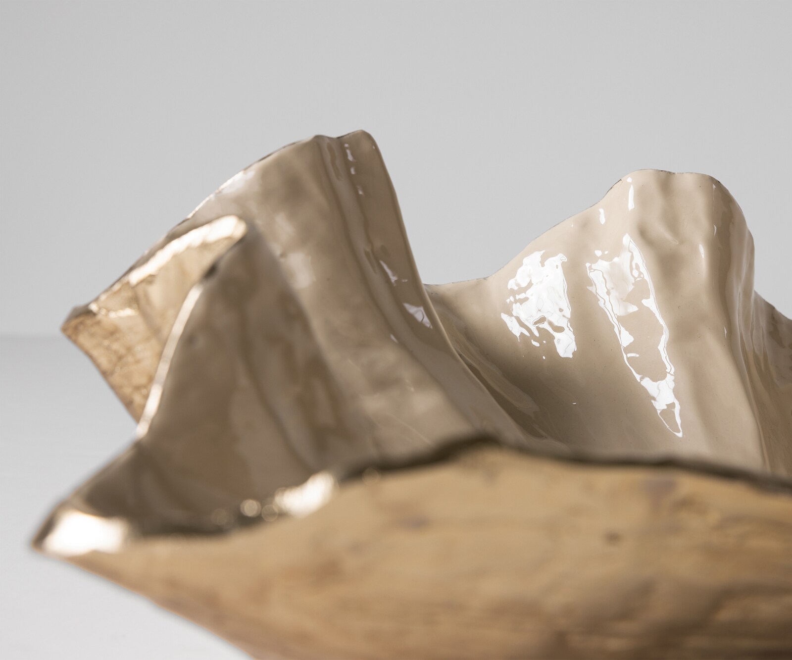 Misa Aurelia dł. 46 x szer. 31 x wys. 15 cm aluminium Champagner Ivory ręcznie robiona 4