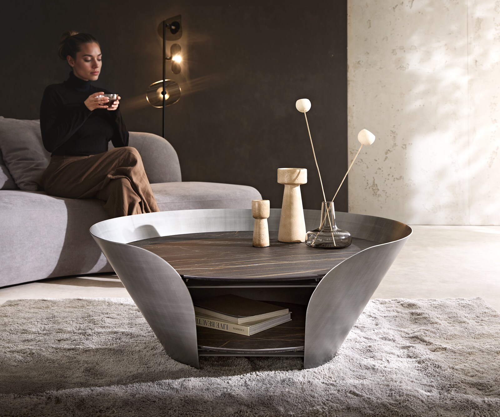 Stolik kawowy Skafi 100x40 cm ceramika Laminam® Noir Desir rama metaliczny srebrny 1