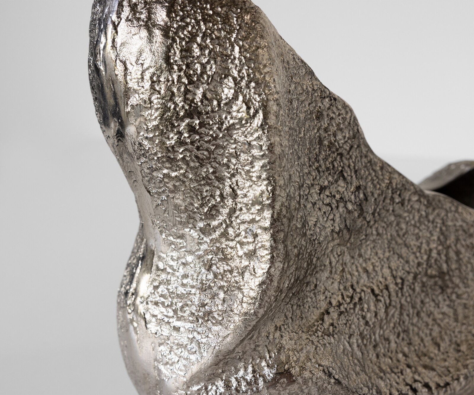 Waza dekoracyjna Grotta dł. 31 x szer. 20 x wys. 34 cm aluminium Platin ręcznie robiona 5