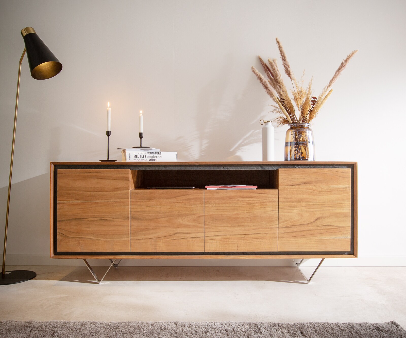 Komoda Stonegrace 175 cm akacja naturalna 4 drzwi 1 przegroda fornir kamienny nóżki V 1