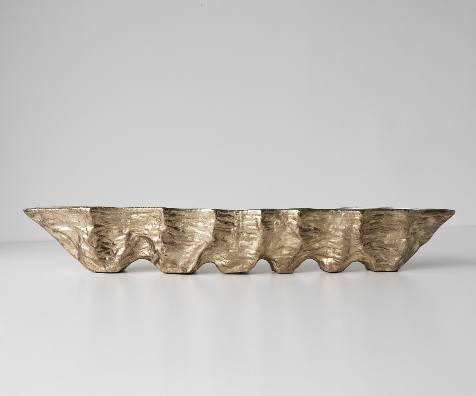 Misa Riffa dł. 100 x szer. 19 x wys. 15 cm aluminium Champagner Ivory ręcznie robiona 1