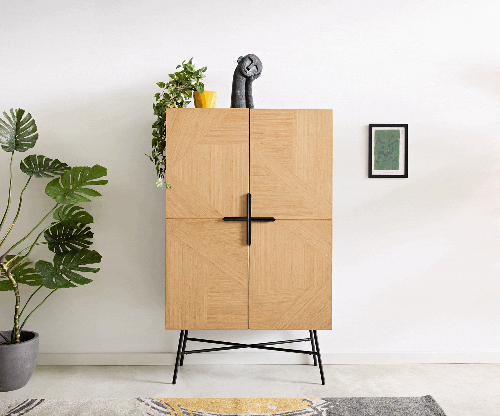 Kredens Mikkusu 90x50x150 cm bambus i drewno mango metal czarny 4 drzwi 1