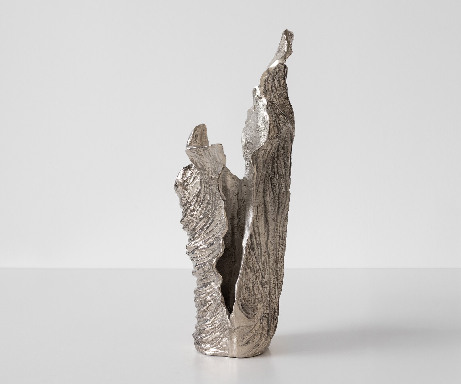 Waza dekoracyjna Corallo dł. 37 x szer. 18 x wys. 48 cm aluminium Platin ręcznie robiona 4