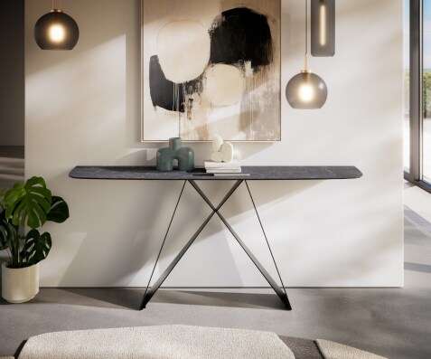 Konsola Edge w kształcie beczki 180x40 cm Laminam® Nero Greco antracytowa podstawa Velio metal czarny